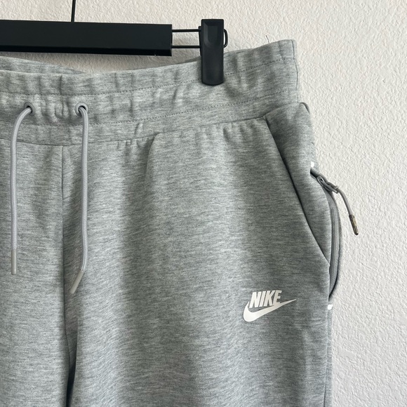NIKE JOGGERS - Picture 2 of 3